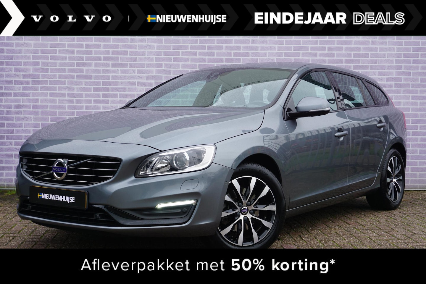 Volvo V60 - 1.5 T2 Polar+ Dynamic | Trekhaak| Bi-Xenon | Leder | Stoelverwarming | Standkachel | - AutoWereld.nl