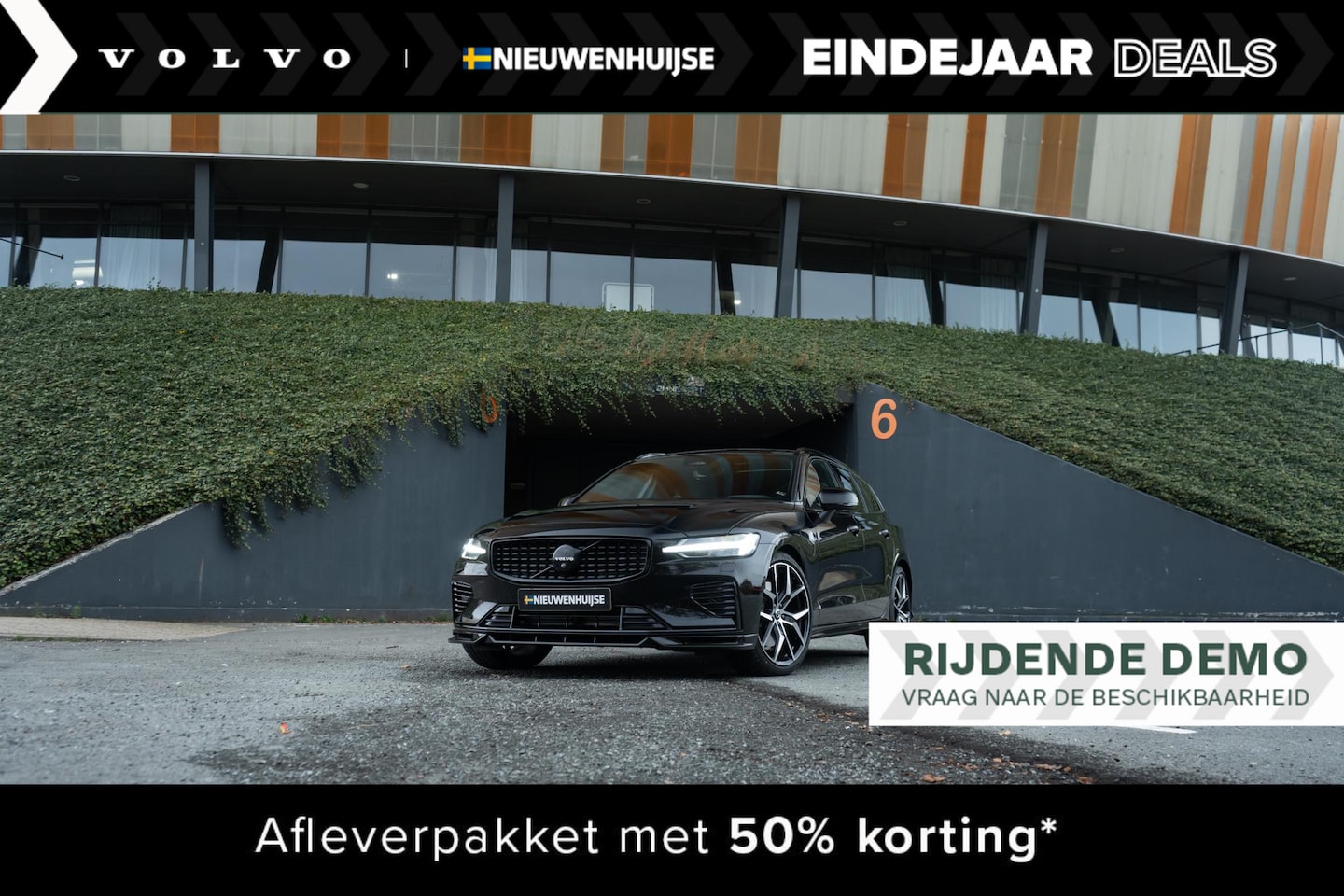 Volvo V60 - T8 Recharge AWD Ultra Dark | Long Range | 455 PK | Google | Schuif-/Kanteldak | Heico Voor - AutoWereld.nl