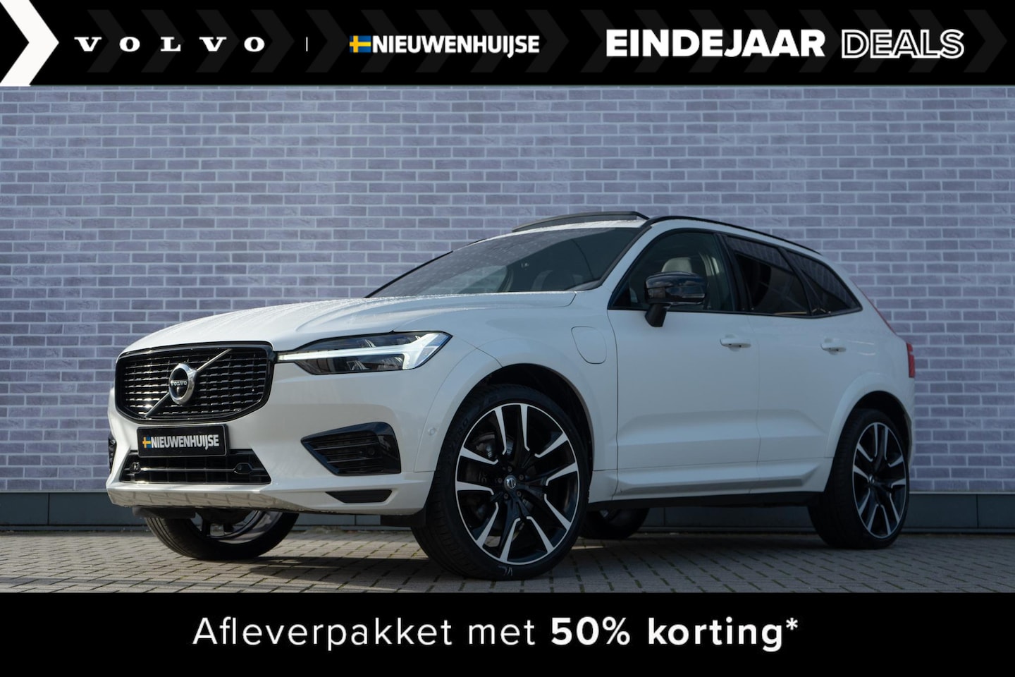 Volvo XC60 - Recharge T6 AWD R-Design | Navi | Head-Up Display | Schuif-/Kanteldak | Keyless | 360 Came - AutoWereld.nl