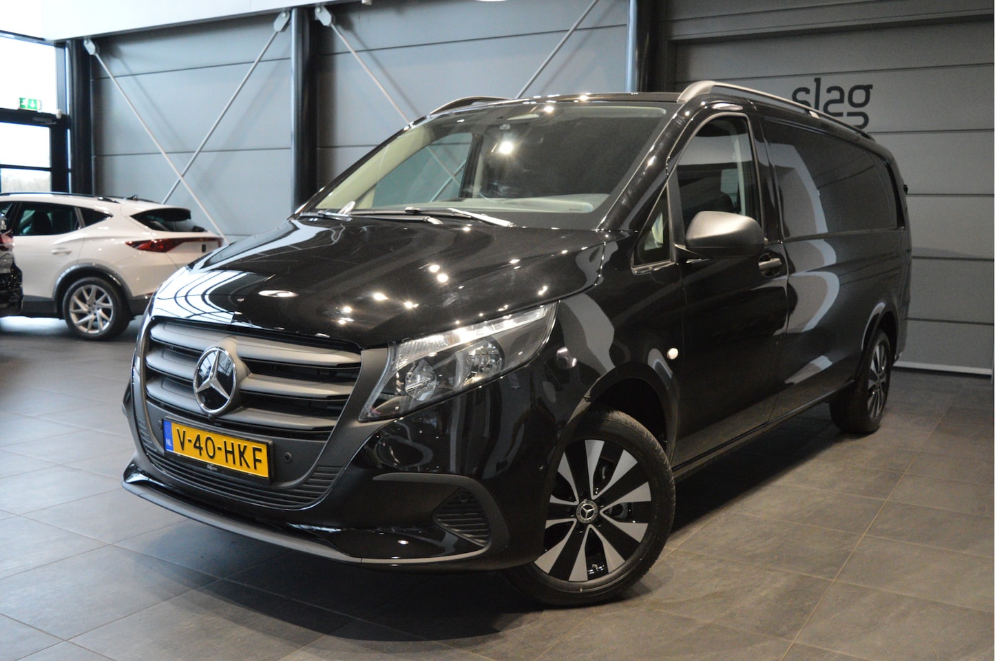 Mercedes-Benz Vito - 114 CDI L3 Facelift navi camera pdc cruise 17 inch !! - AutoWereld.nl