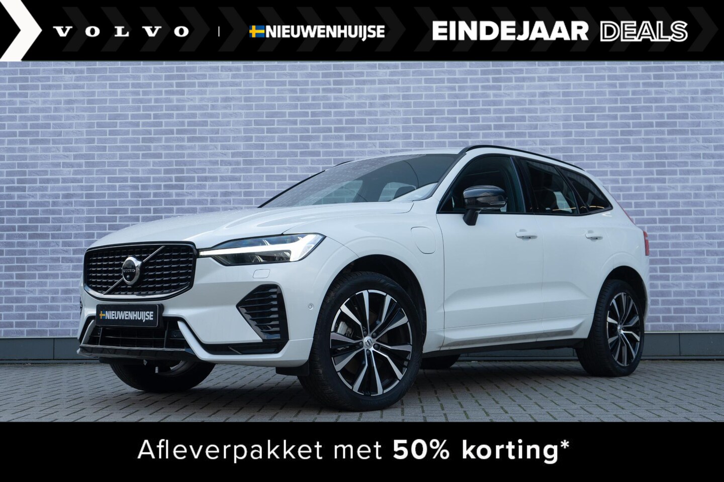 Volvo XC60 - Recharge T6 AWD Ultimate Dark | Longe Range | Bowers & Wilkins Audio | Luchtvering | Stuur - AutoWereld.nl