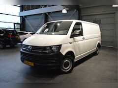 Volkswagen Transporter - 2.0 TDI L2H1 airco cruise trekhaak navi 150 pk