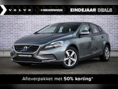 Volvo V40 - 2.0 T2 Momentum | Trekhaak | Cruise control | Parkeersensoren voor en achter | Climate con