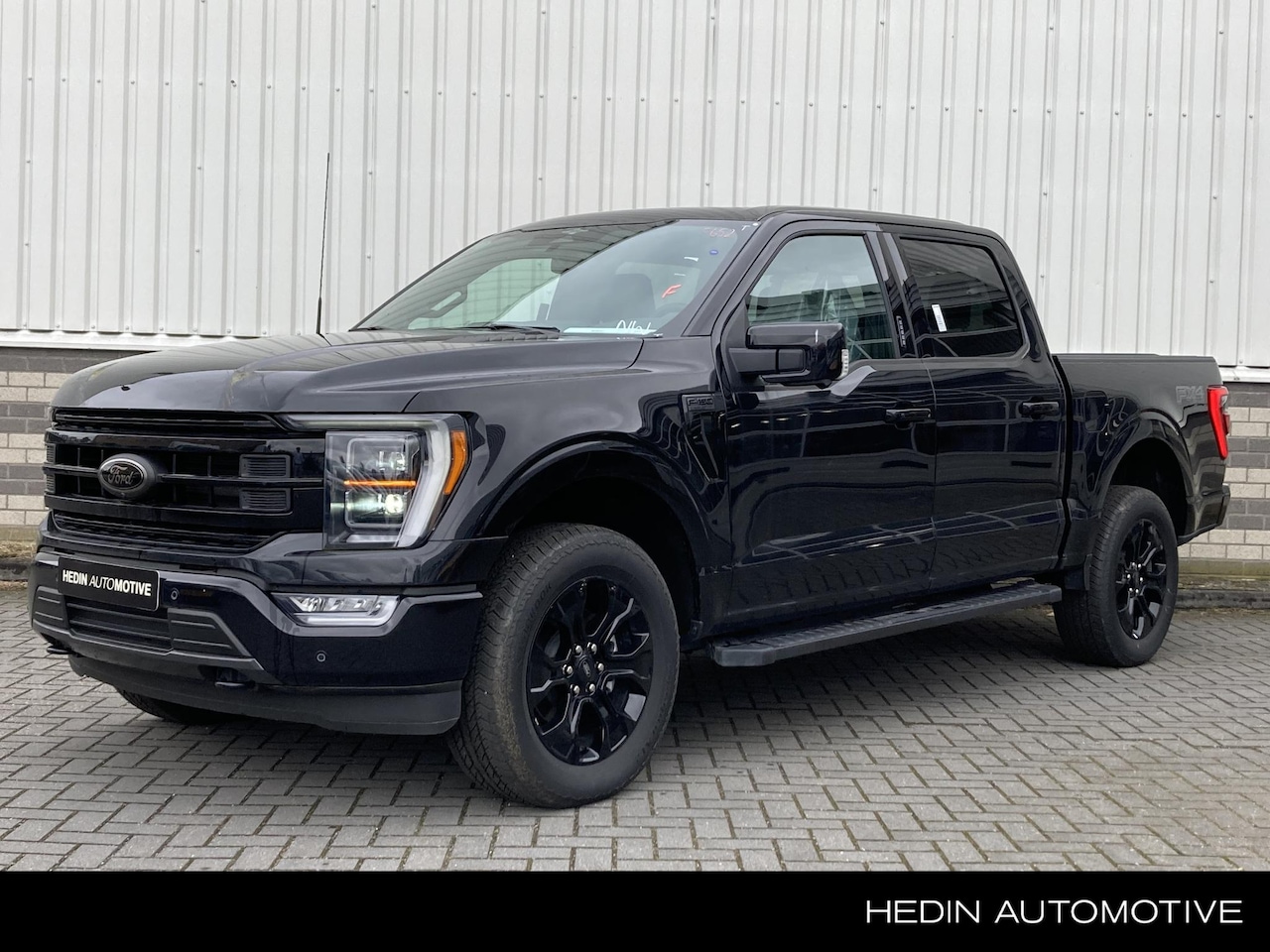 Ford F150 - USA F-150 5.0 V8 SuperCrew Lariat 4x4 FX4 Black Edition - AutoWereld.nl