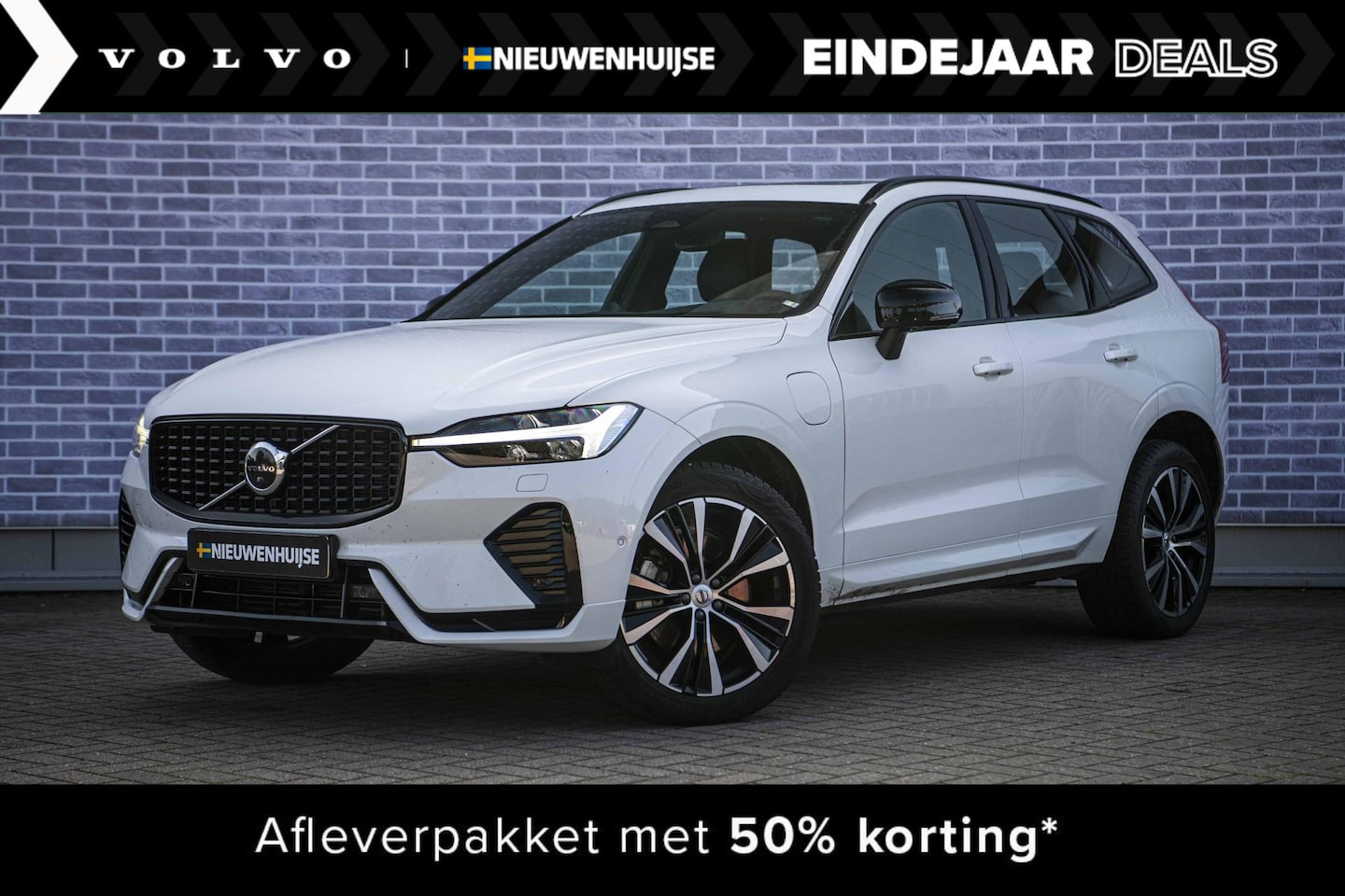 Volvo XC60 - 2.0 Recharge T6 AWD Ultimate Dark | Trekhaak | Luchtvering | Bowers & Wilkins | Adaptive C - AutoWereld.nl