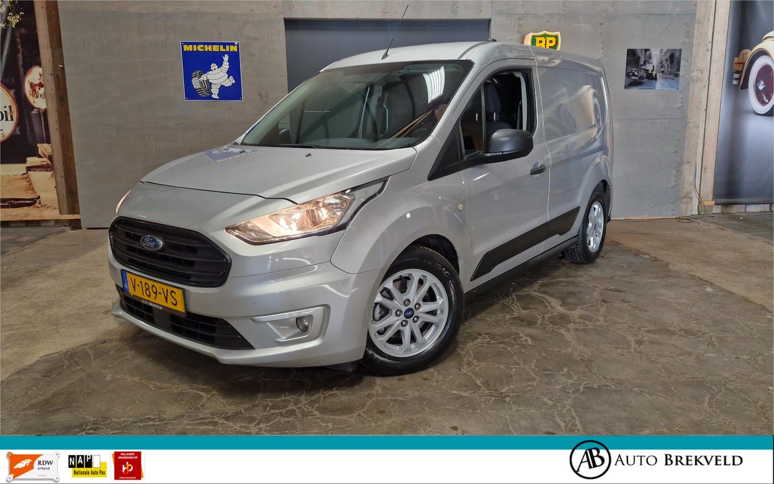 Ford Transit Connect - 1.5 EcoBlue L1 Trend 100PK EURO 6 | Camera | PDC | Navi | Trekhaak - AutoWereld.nl