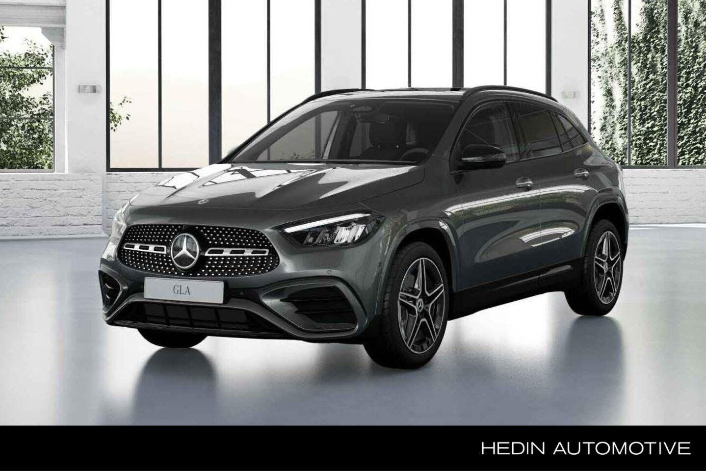 Mercedes-Benz GLA-Klasse - GLA 180 Automaat Star Edition AMG Line | Nightpakket | Panoramadak | Dodehoekassistent | S - AutoWereld.nl