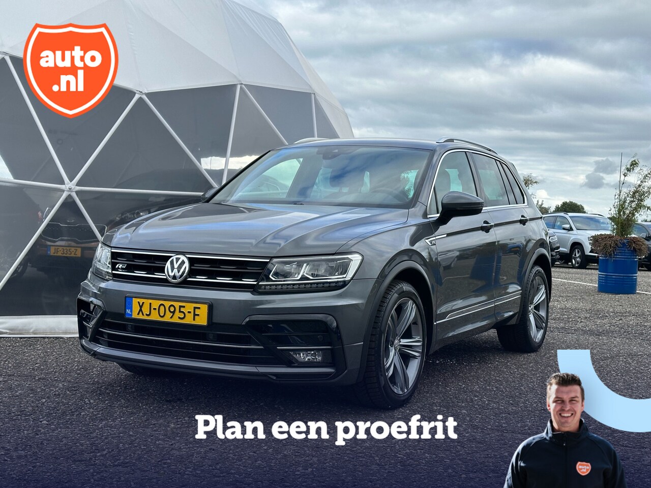 Volkswagen Tiguan - 1.5 TSI Comfortline Business R-Line R-Line | Digitaal Dashboard | Apple Carplay | Elektris - AutoWereld.nl