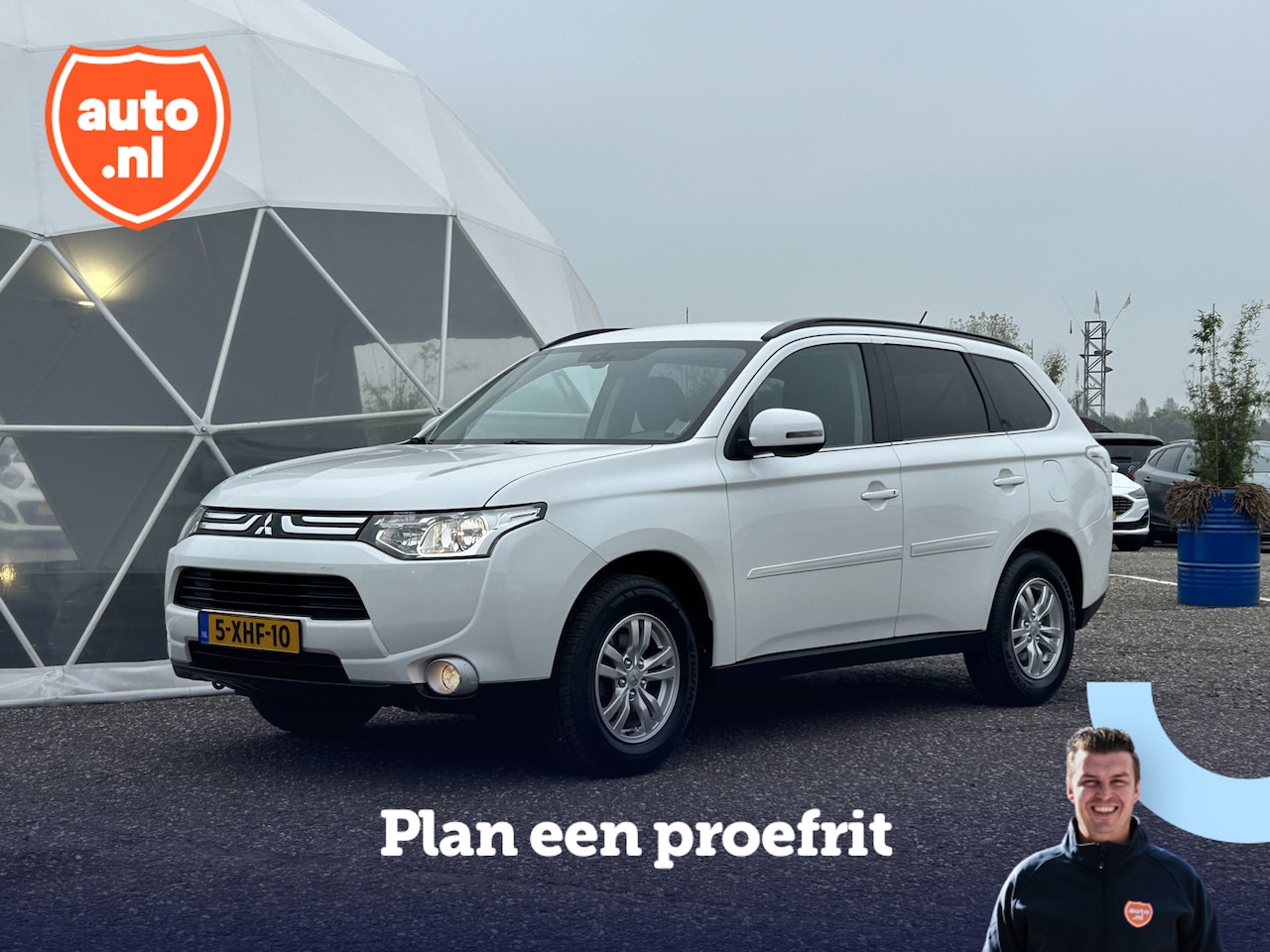 Mitsubishi Outlander - 2.0 Intense | Trekhaak | Cruise control | Parelmoer | Climate control | - AutoWereld.nl