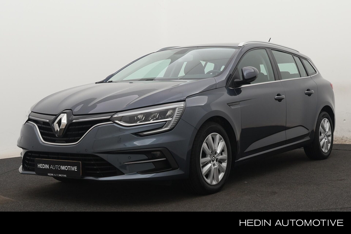 Renault Mégane Estate - 1.3 TCe 140 Equilibre Apple CarPlay/Android auto | Navigatie | Partkeersensoren achter | P - AutoWereld.nl