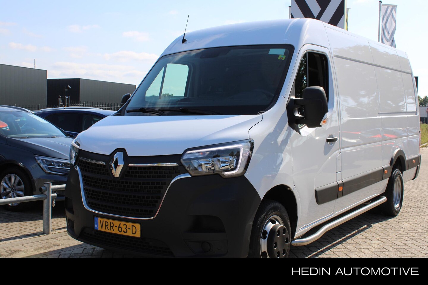 Renault Master - T35 2.3 dCi 130 L3H2 DL Comfort T35 2.3 dCi 130 L3H2 DL Comfort - AutoWereld.nl