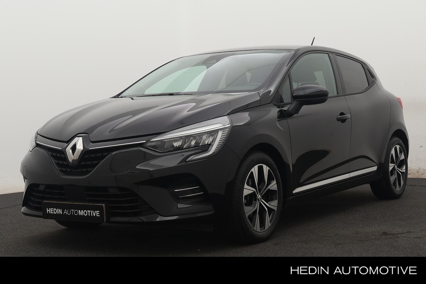 Renault Clio - 1.0 TCe 90 Evolution | Navigatie | AppleCarplay | Lm Velgen | Cruise controle | Privacy Gl - AutoWereld.nl