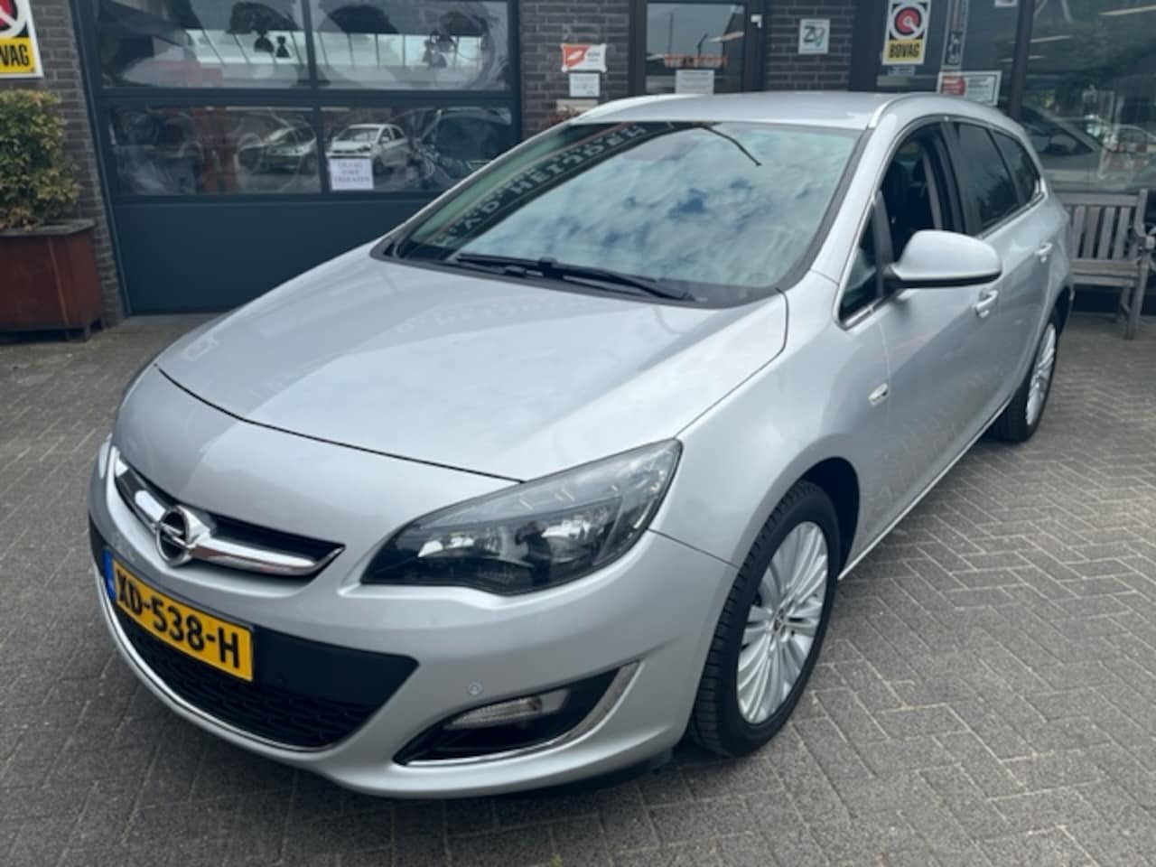 Opel Astra - 1.4 TURBO 150pk Innovation - AutoWereld.nl