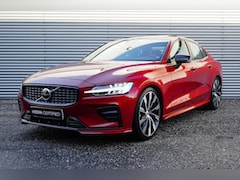 Volvo S60 - B4 Plus Dark | Pano. dak | 20 inch LM | Premium Audio | Exterior Styling Kit | Sport Stoel