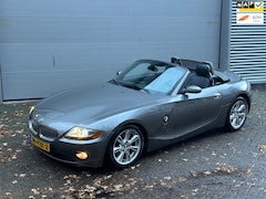 BMW Z4 Roadster - 3.0i S / AUTOMAAT / SUPER NETJES / ZIE ONDERHOUD