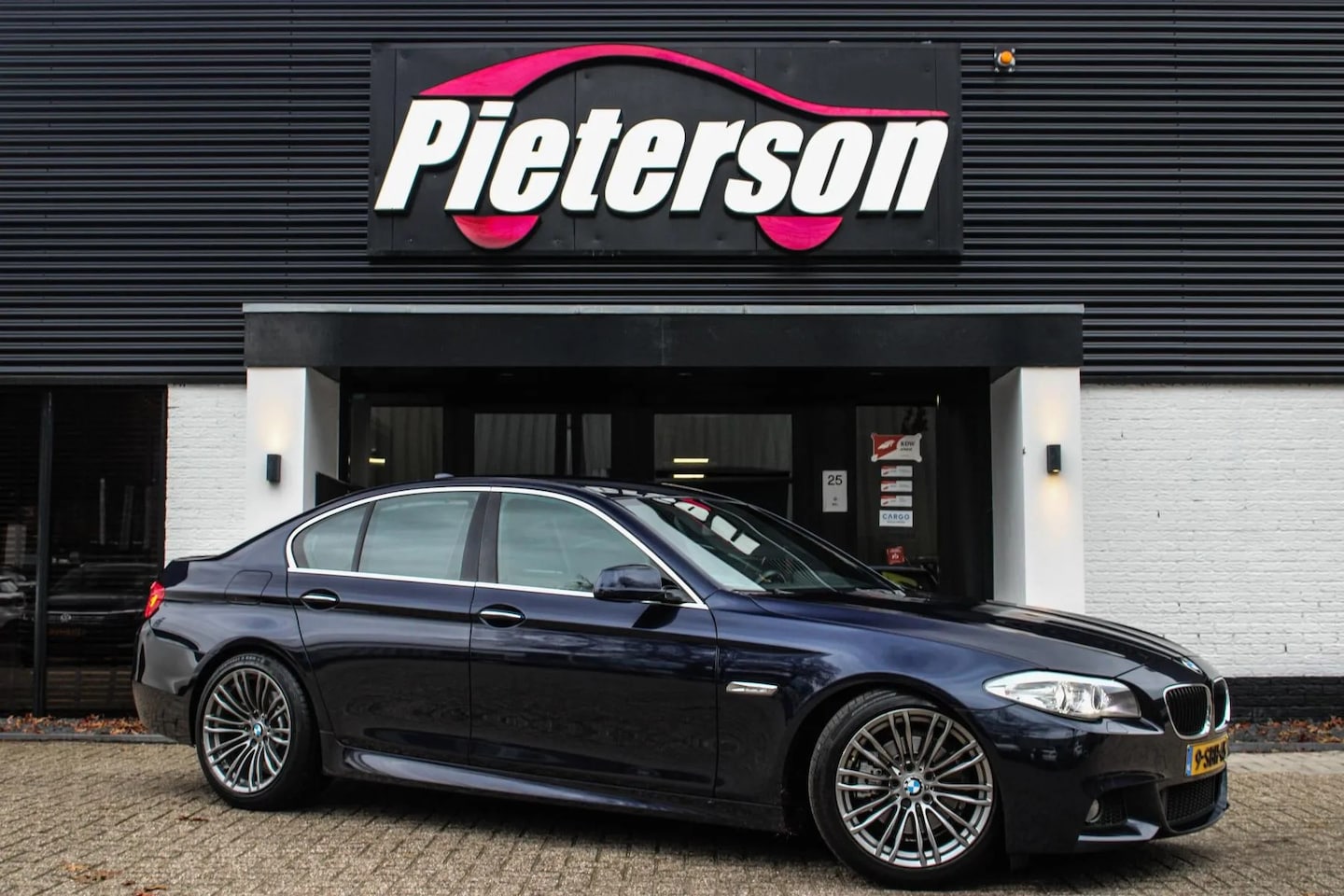 BMW M5 - 5-serie 520d M-Sport NAP ALCANTARA 6WB NETJES! - AutoWereld.nl