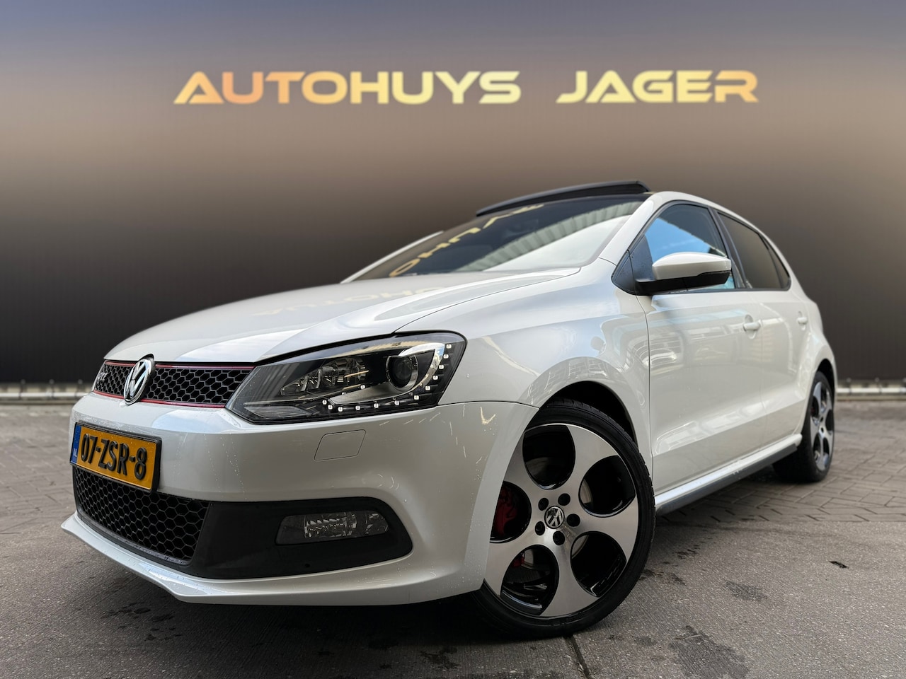 Volkswagen Polo - 1.4 TSI GTI NL Auto 2e eigenaar PANO - AutoWereld.nl