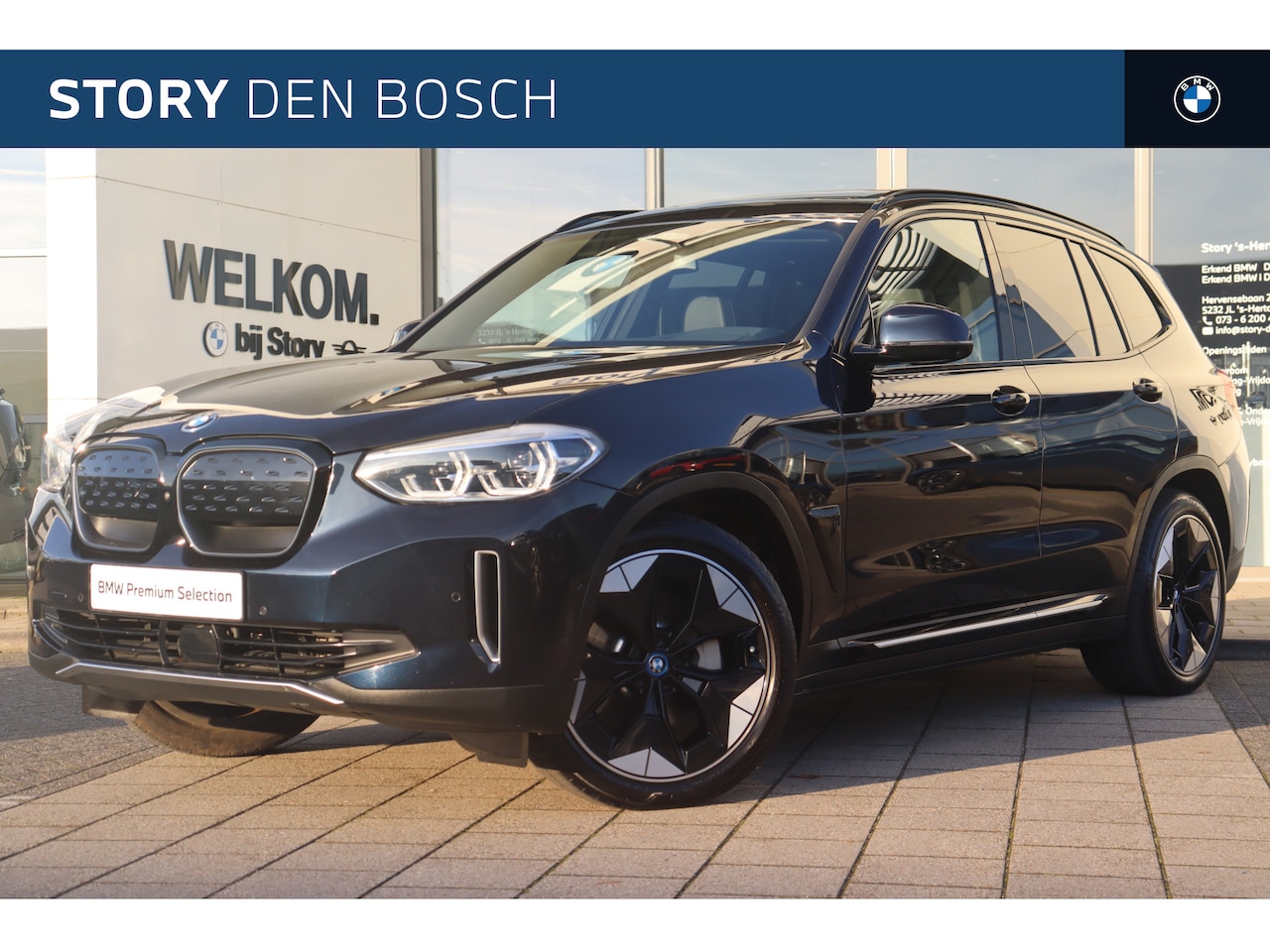 BMW iX3 - High Executive 80 kWh / Trekhaak / Sportstoelen / Stoelverwarming / Adaptieve LED / Parkin - AutoWereld.nl