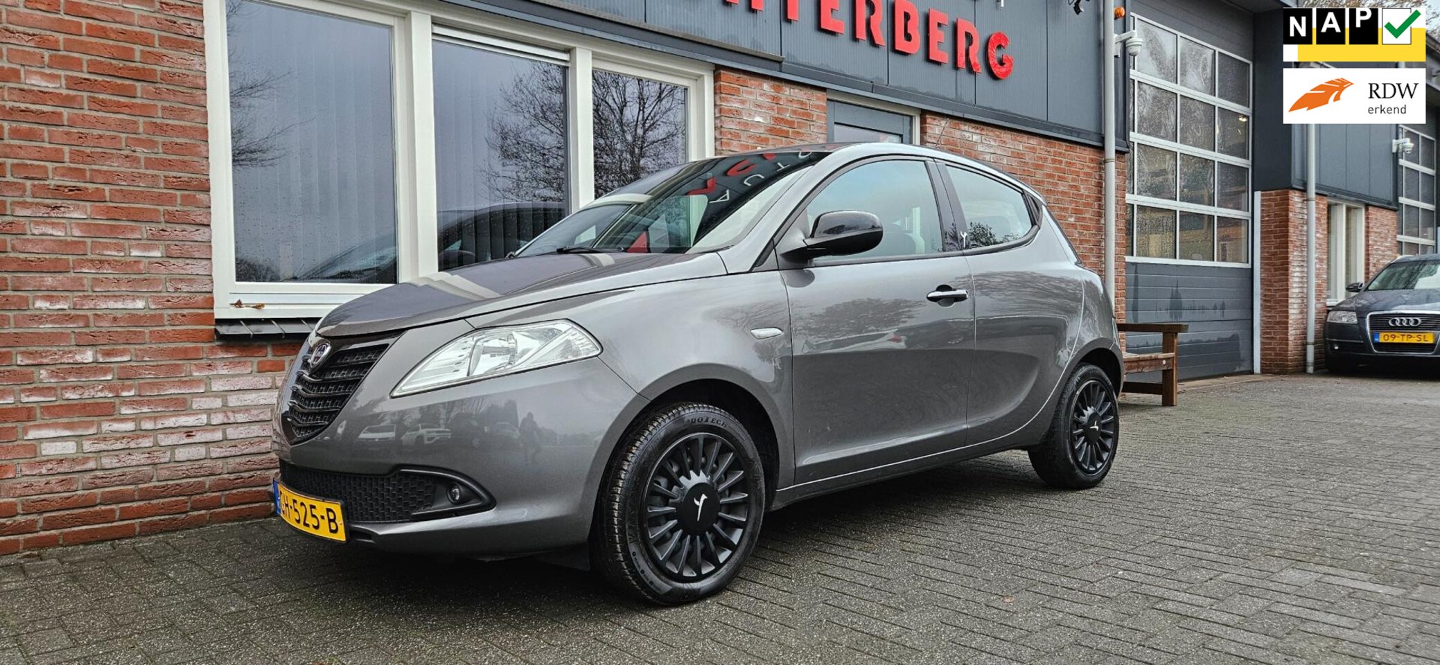 Lancia Y(psilon) - Ypsilon 0.9 TwinAir Elefantino Plus Automaat! NAP! Airco! Leuke/Nette Auto! - AutoWereld.nl