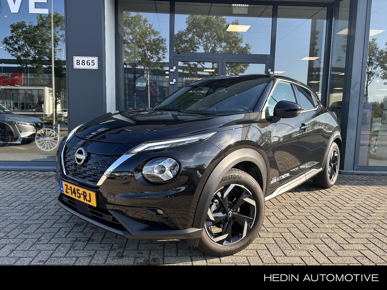 Nissan Juke - 1.6 Hybrid N-Connecta | Navigatie | Parkeersensoren | Achteruitrijcamera - AutoWereld.nl