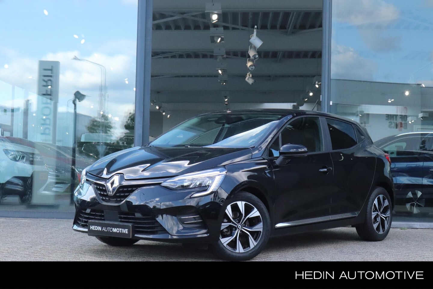 Renault Clio - 1.0 TCe 90 Evolution | Apple Carplay & Android Auto | Cruise Control | Parkeersensoren | - AutoWereld.nl