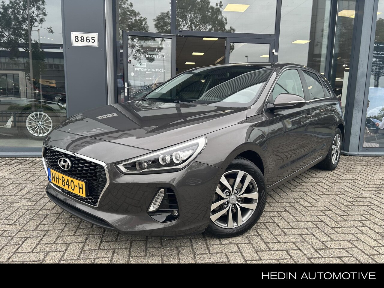 Hyundai i30 - 1.0 T-GDI First Edition | Navigatie | Cruise control | - AutoWereld.nl