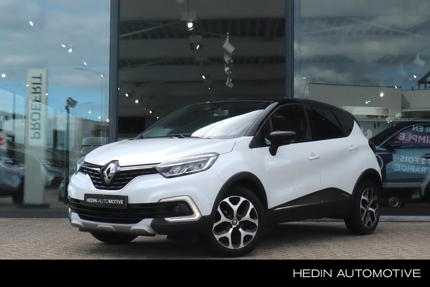 Renault Captur - 0.9 TCe Intens | Trekhaak | Camera | Parkeersensoren | Climate Control | Cruise Control | - AutoWereld.nl