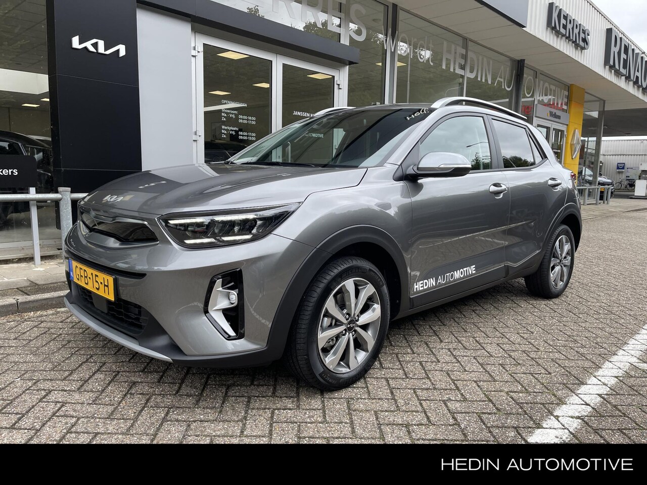 Kia Stonic - 1.0 T-GDi MHEV DynamicPlusLine ALLEEN BESCHIKBAAR VOOR PROEFRITTEN - AutoWereld.nl