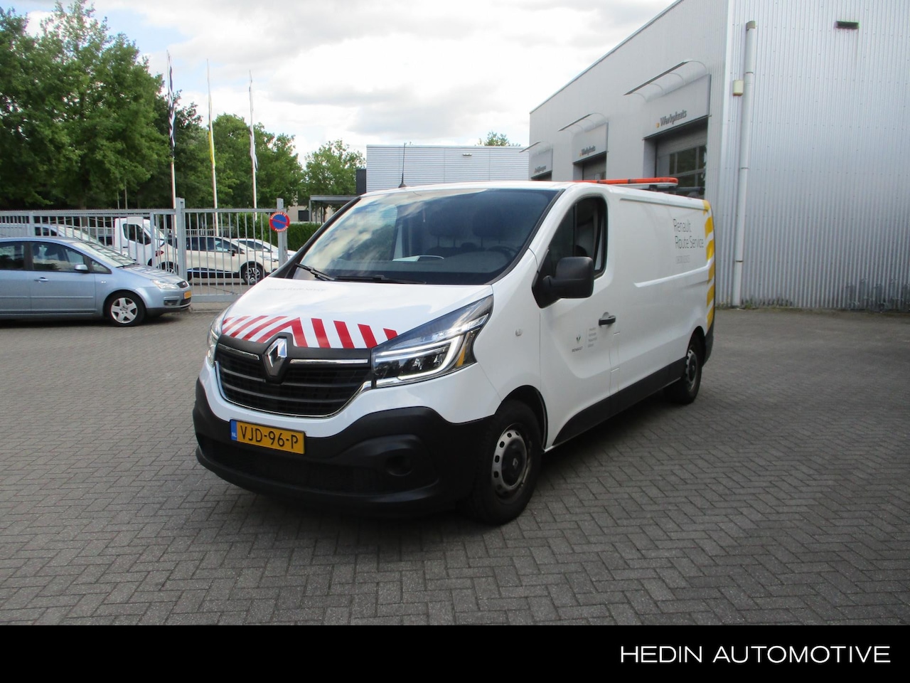 Renault Trafic - 2.0 dCi 120 T29 L2H1 Comfort / Demo - AutoWereld.nl