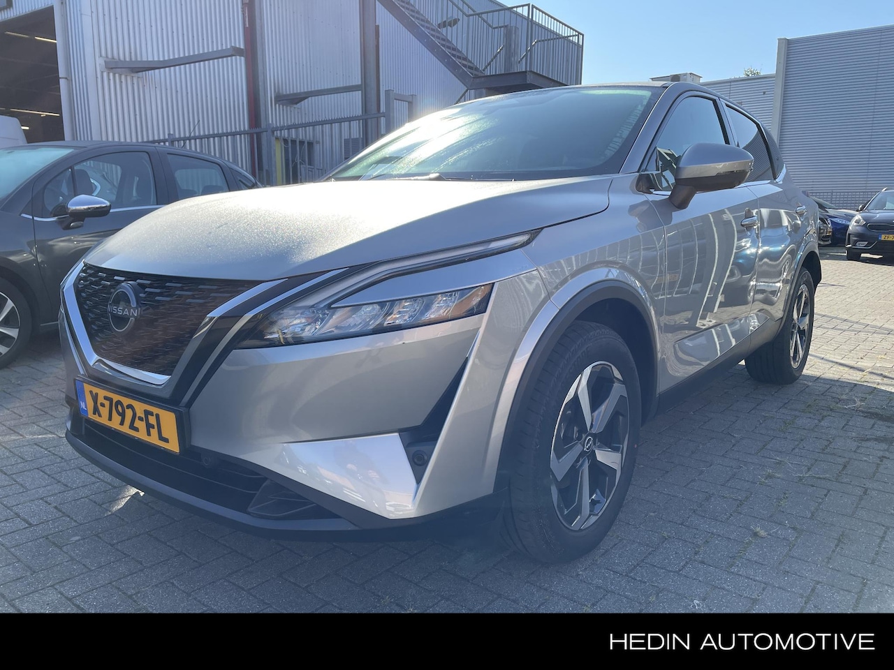 Nissan Qashqai - 1.3 MHEV N-Connecta SPLINTERNIEUWE AUTO NU VAN € 42500,00 VOOR € 34495,00 !! OP=OP. - AutoWereld.nl