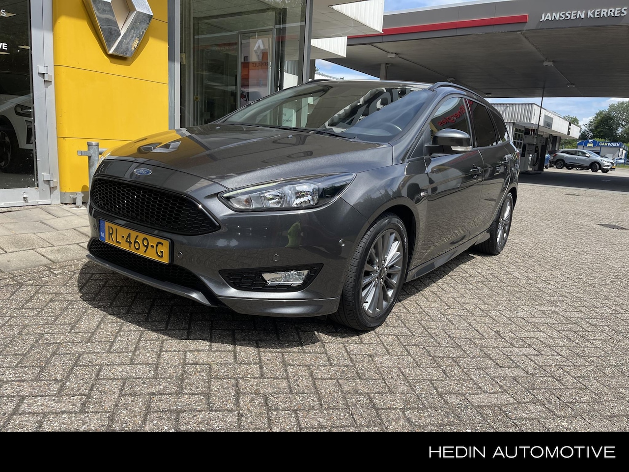 Ford Focus Wagon - 1.0 ST-Line NAVIGATIE / PARKEERSENSOREN V+A - AutoWereld.nl