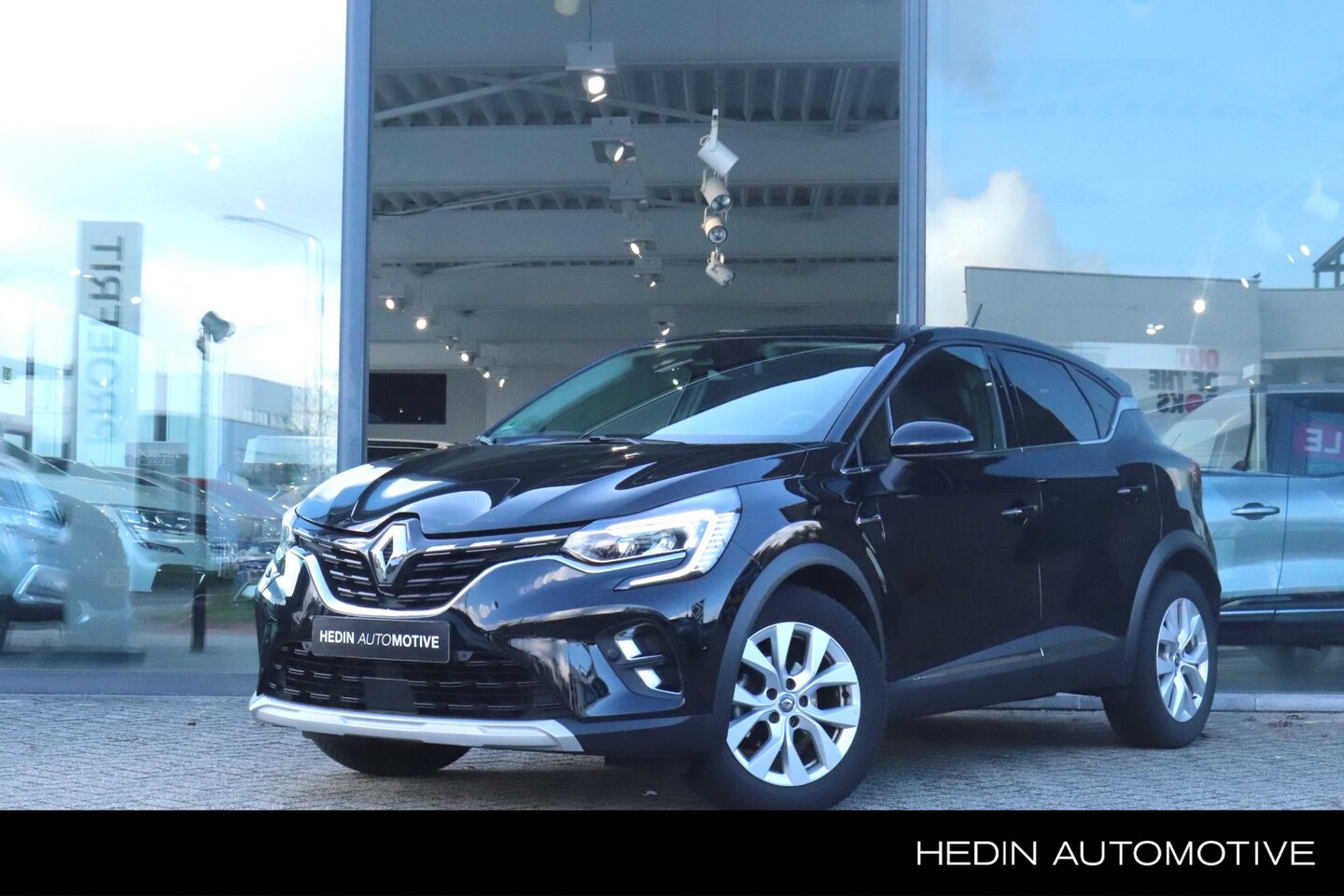 Renault Captur - 1.3 TCe 140 Intens | Camera | Navigatie | Climate Control | Cruise Control | Parkeersensor - AutoWereld.nl