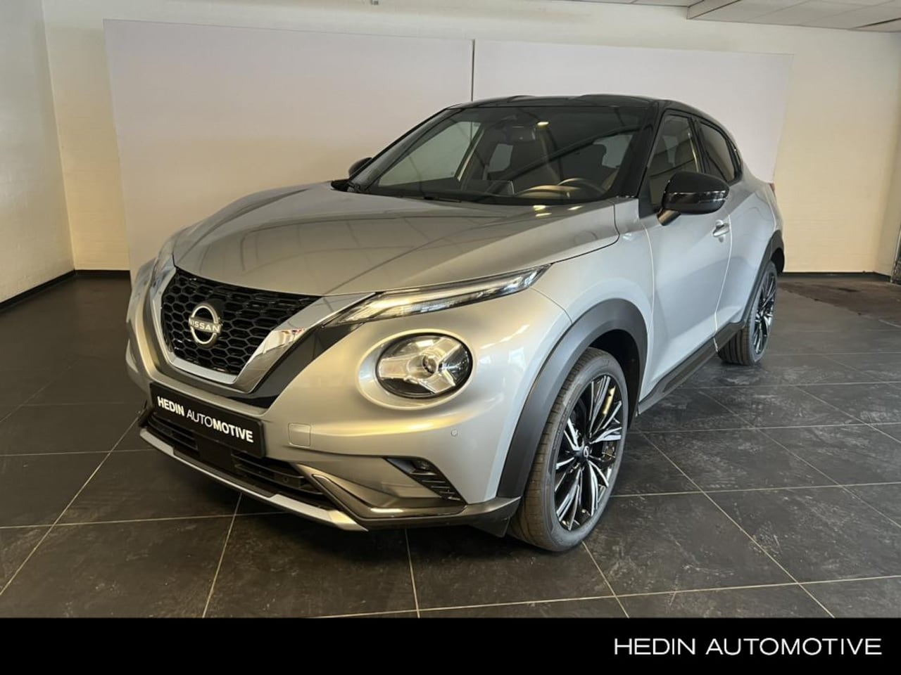 Nissan Juke - DIG-T 114 PK Automaat N-Design Navigatie, Cruise Control, 19" LMV | Achteruitrij camera - AutoWereld.nl