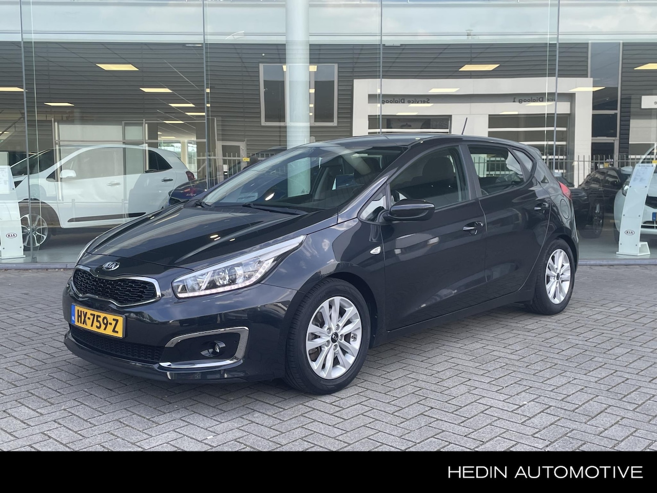 Kia Cee'd - 1.0 T-GDi First Edition NAV | Airco | Camera | Cruise Control | PDC | Trekhaak - AutoWereld.nl