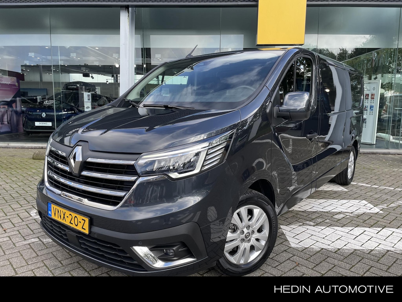 Renault Trafic - 2.0 dCi 150 T30 L2H1 Luxe EDC Automaat 150PK 1e eig., Nav, Cruise, Airco, Vloer - AutoWereld.nl