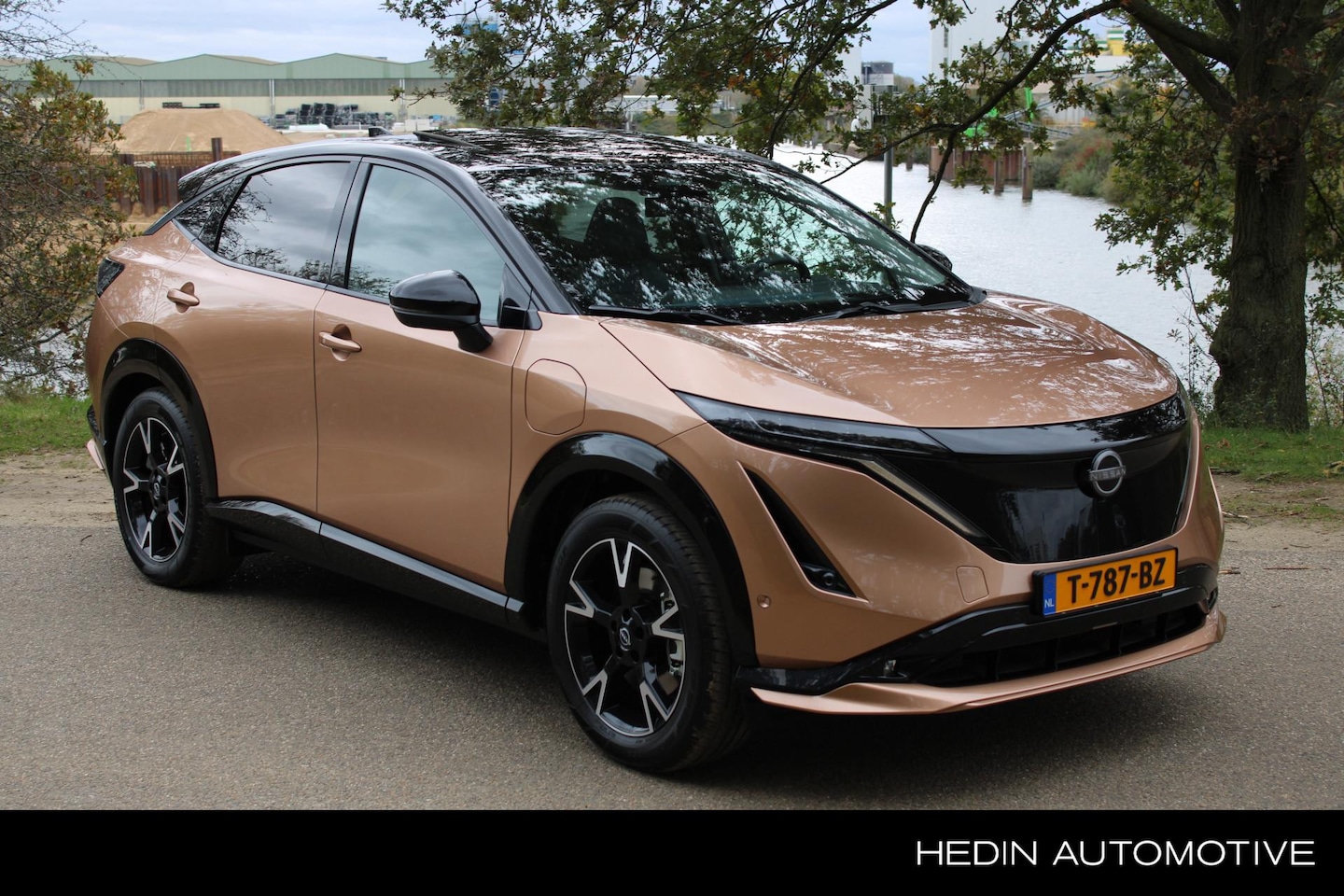 Nissan Ariya - e-4ORCE Evolve 87 kWh Exterieur Styling voor en achter 19"Diamond Cut velgen - AutoWereld.nl