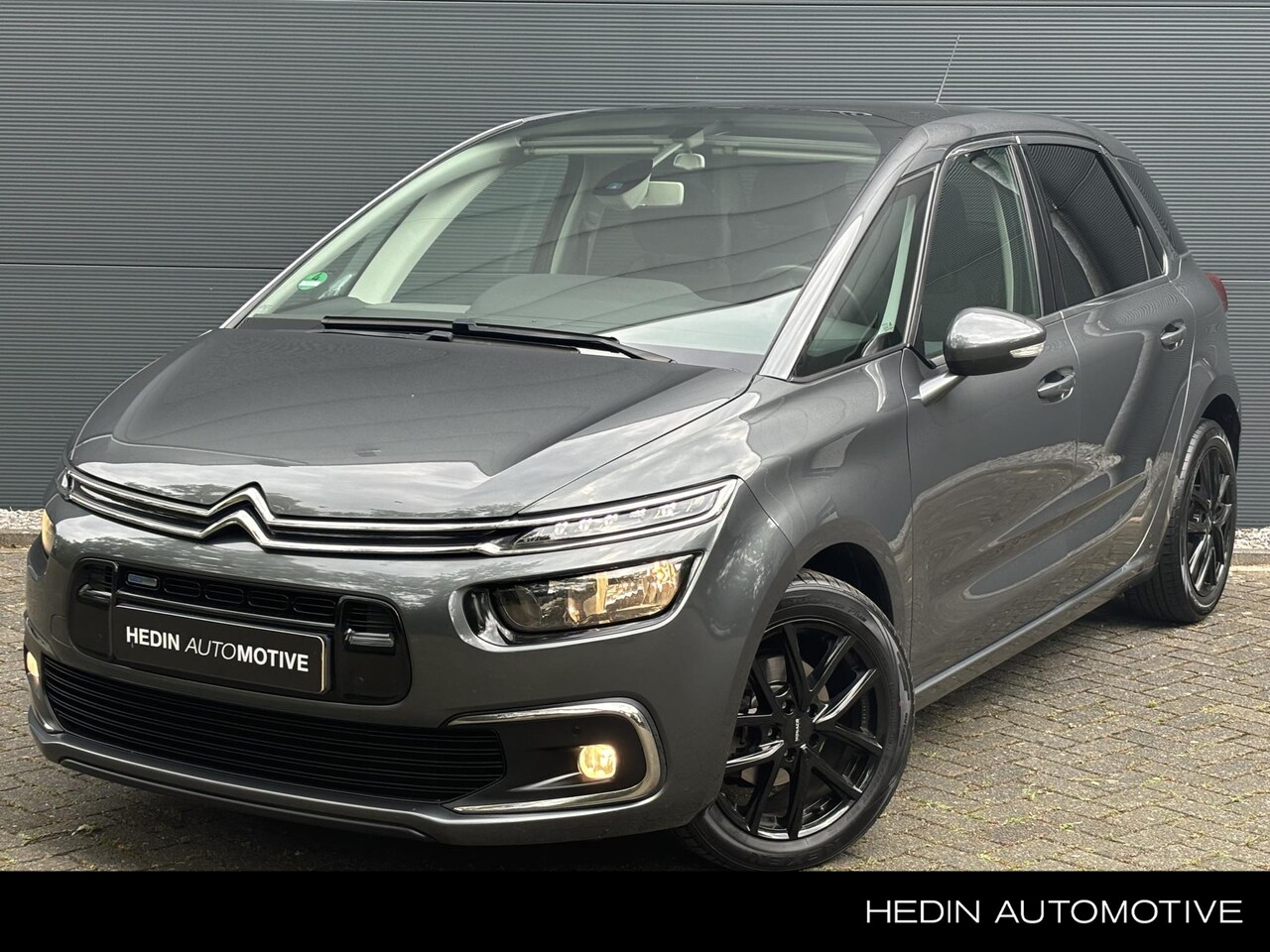 Citroën C4 Picasso - 1.2 PureTech Feel Facelift | Panoramadak | Navigatie | Parkeersensoren voor & Achter - AutoWereld.nl