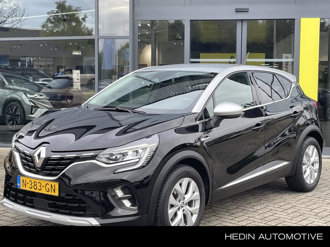 Renault Captur - 1.3 TCe 140 Intens APPLE CARPLAY/ANDROID AUTO | PARKEERSENSOREN | LICHTMETALEN VELGEN | CL - AutoWereld.nl