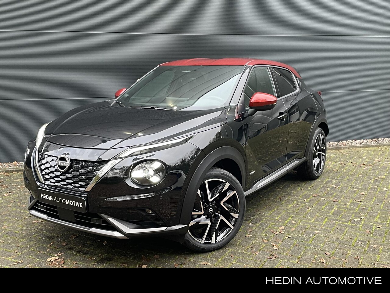 Nissan Juke - 1.6 Hybrid N-Design Two tone Zwart Met Rood Dak | Navigatie | Sensoren | Camera | Cruise C - AutoWereld.nl