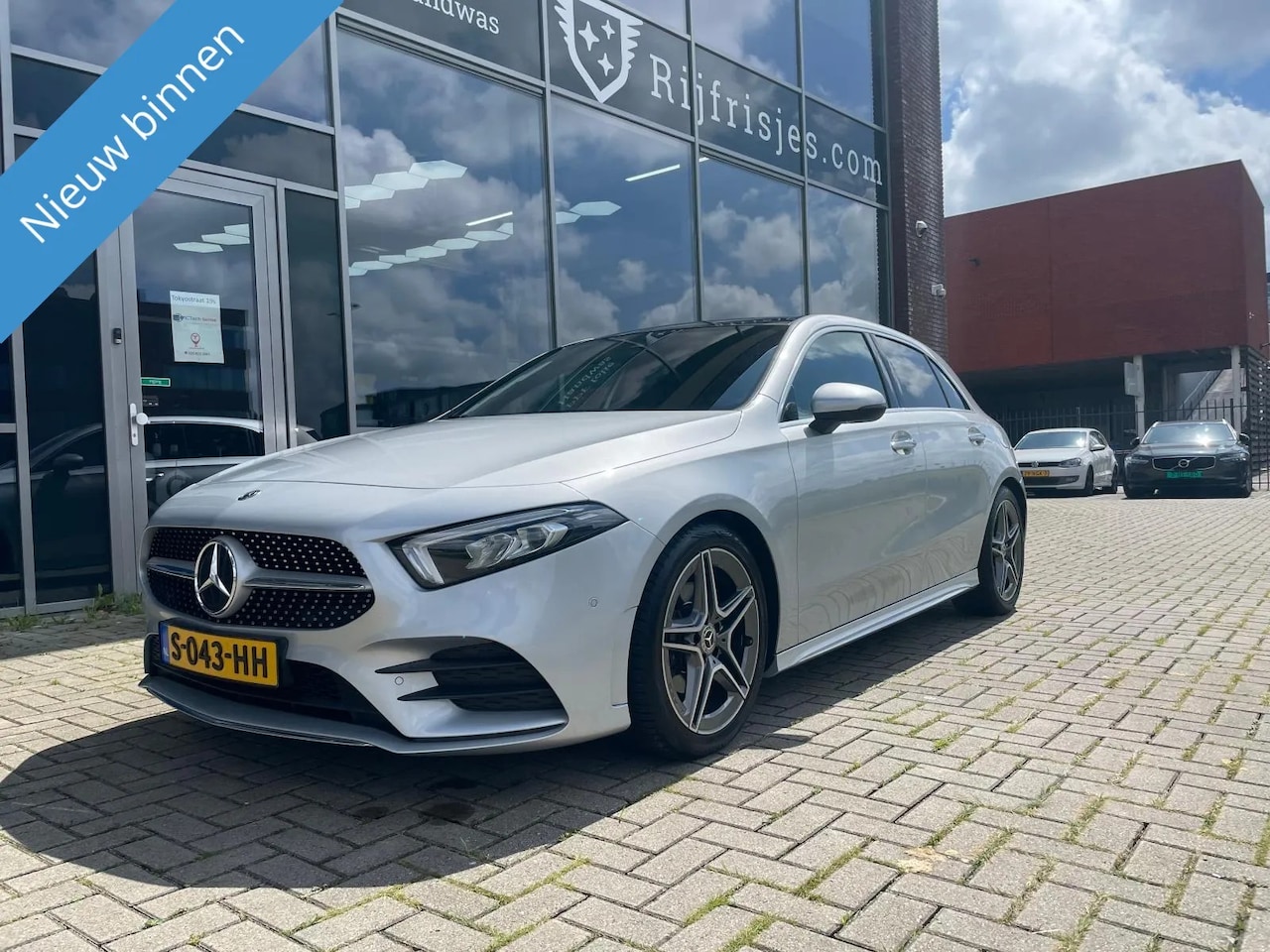 Mercedes-Benz A-klasse - 180 Premium Plus 180 Premium Plus - AutoWereld.nl