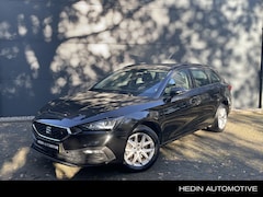 Seat Leon Sportstourer - 1.0 TSI Reference Trekhaak | Navigatie | Parkeersensoren achter | Apple Carplay