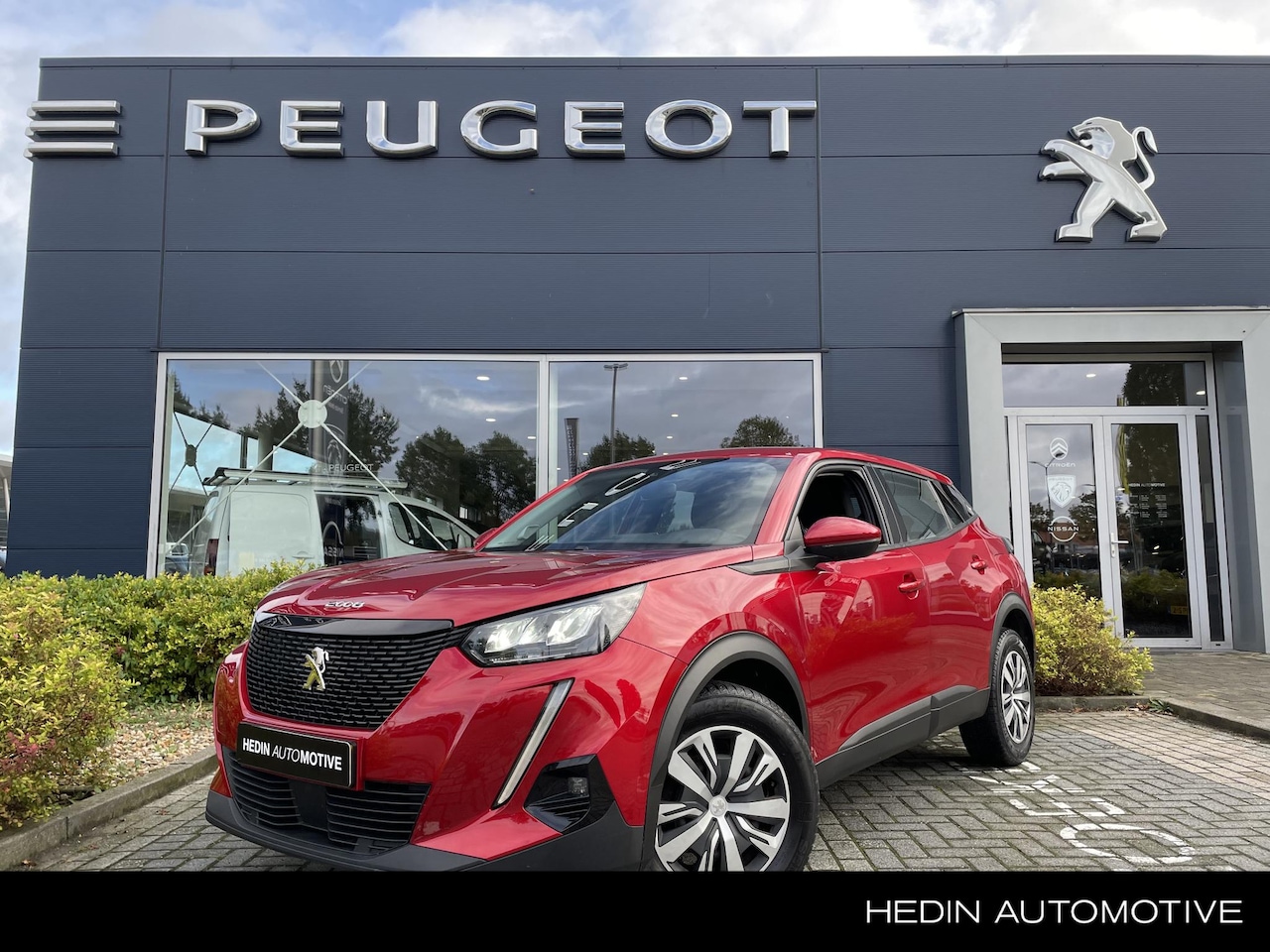 Peugeot 2008 - 1.2 100PK Active "Navi, Airco, Sensoren Achter, Cruise" - AutoWereld.nl