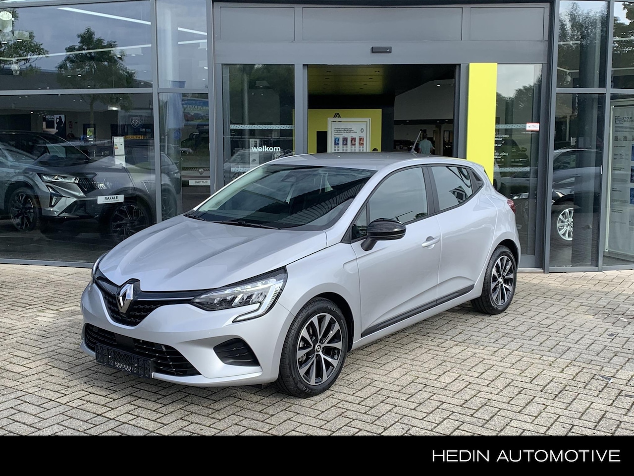 Renault Clio - Equilibre TCe 90PK AUTOMAAT | STOELVERWARMING | NAVIGATIE | APPLE/ANDROID AUTO | AIRCO | - AutoWereld.nl