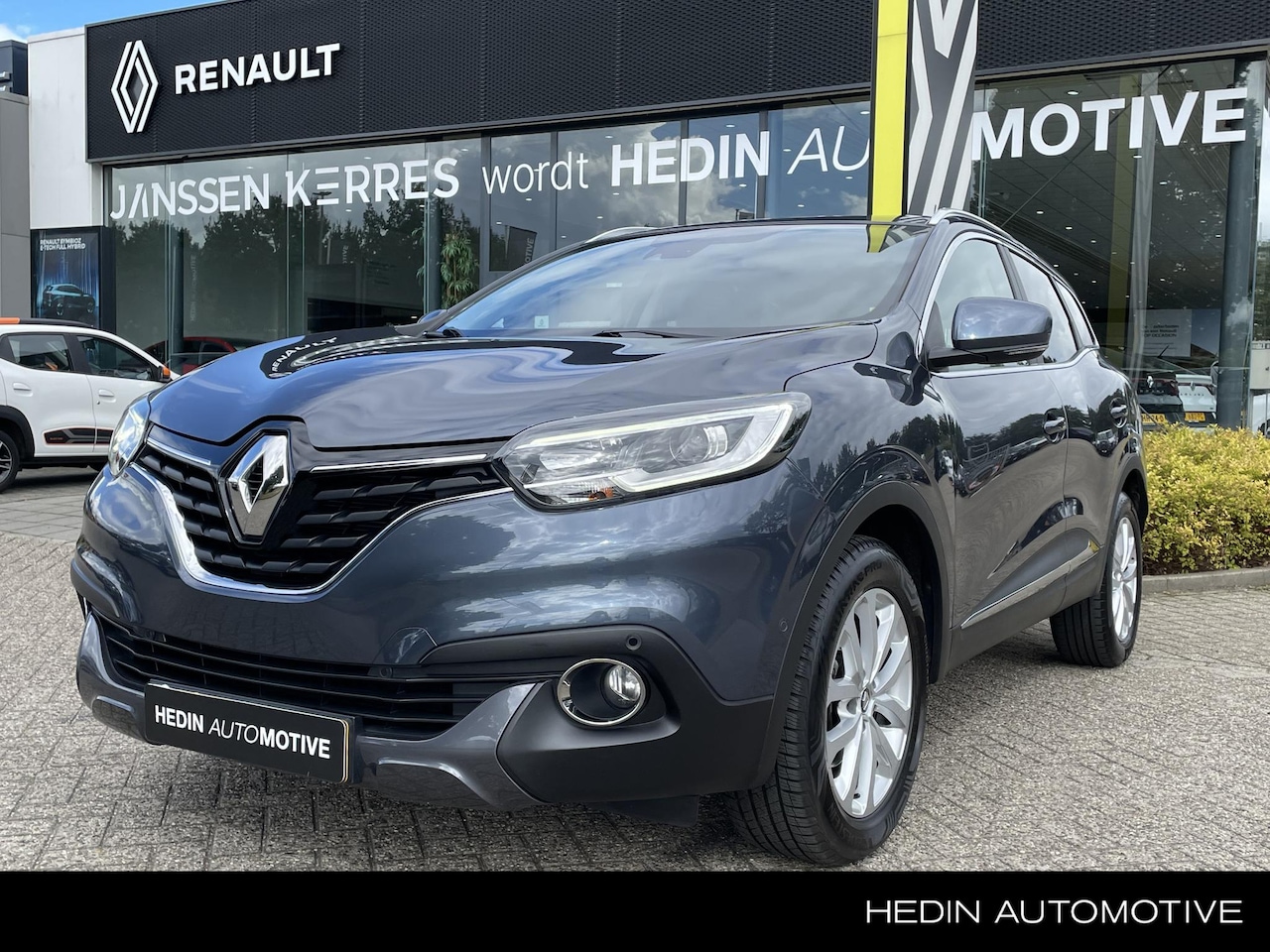 Renault Kadjar - 130PK TCe Intens AUTOMAAT "Navi, Trekhaak, Clima, Camera" - AutoWereld.nl