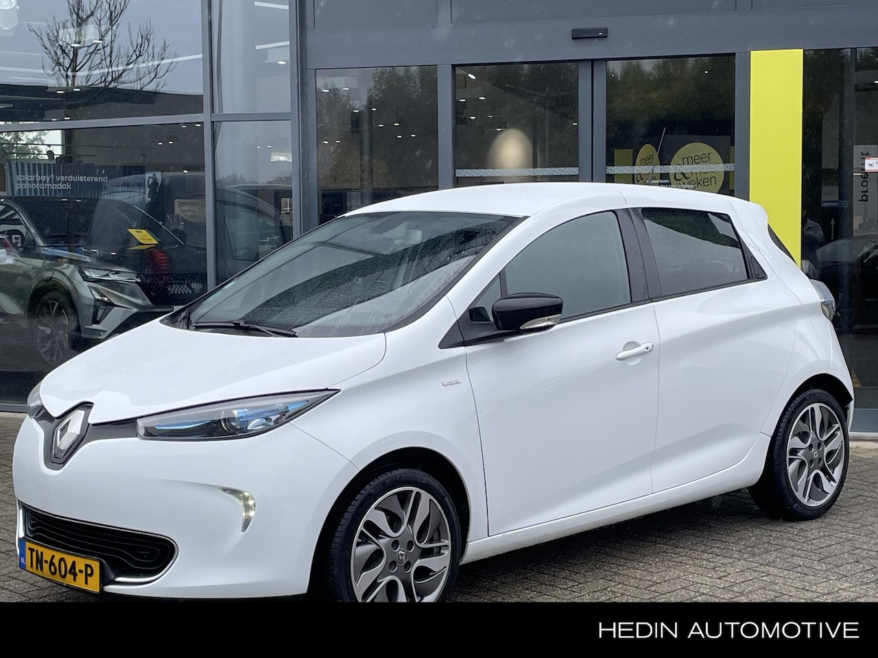 Renault Zoe - R110 Limited 41 kWh (ex Accu) Lichtmetalen velgen | Navigatie | Climate control | Cruise C - AutoWereld.nl