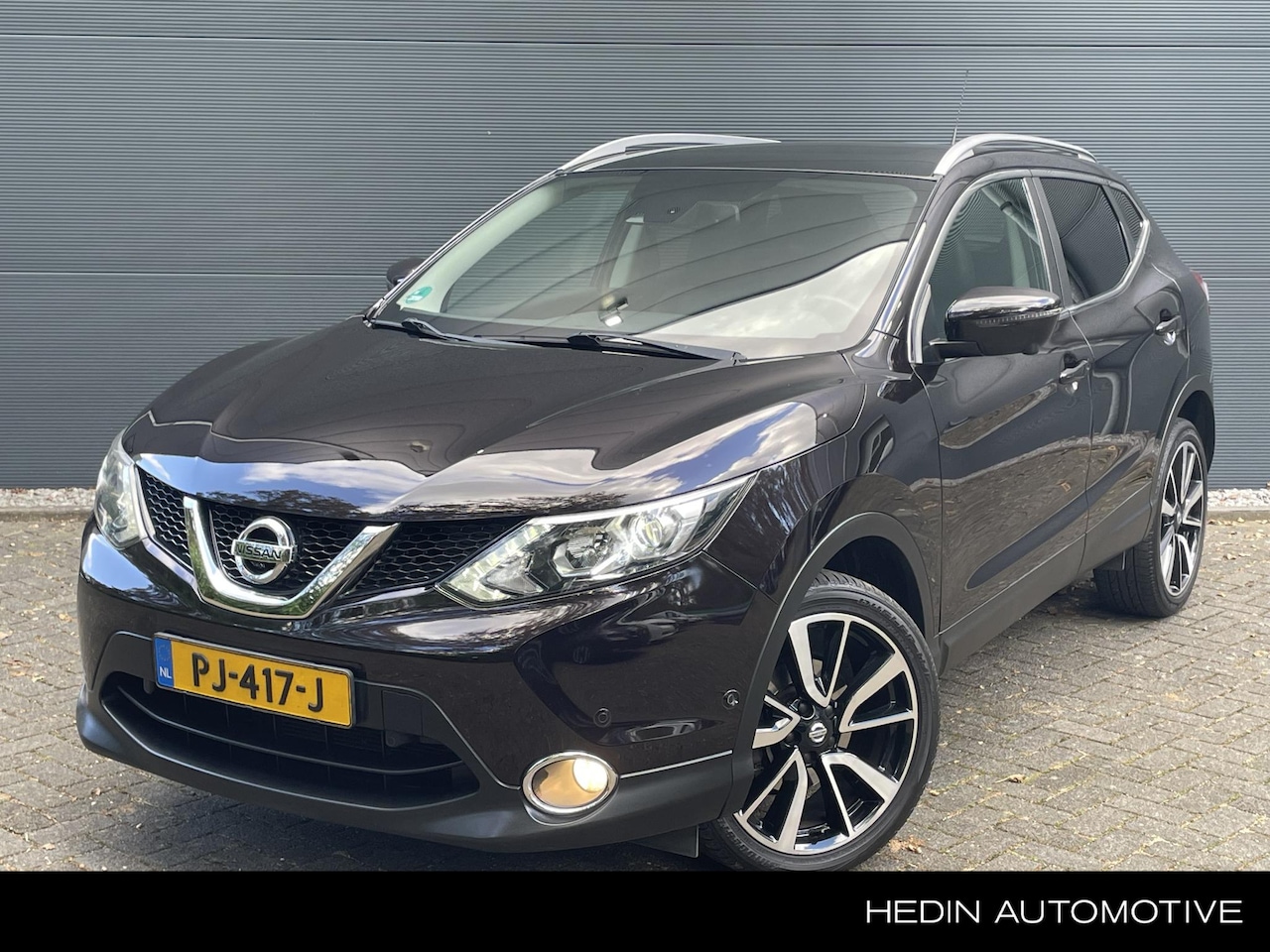 Nissan Qashqai - 1.2 Tekna Leder | Panorama Dak | Navigatie | Camera | Parkeersensoren - AutoWereld.nl