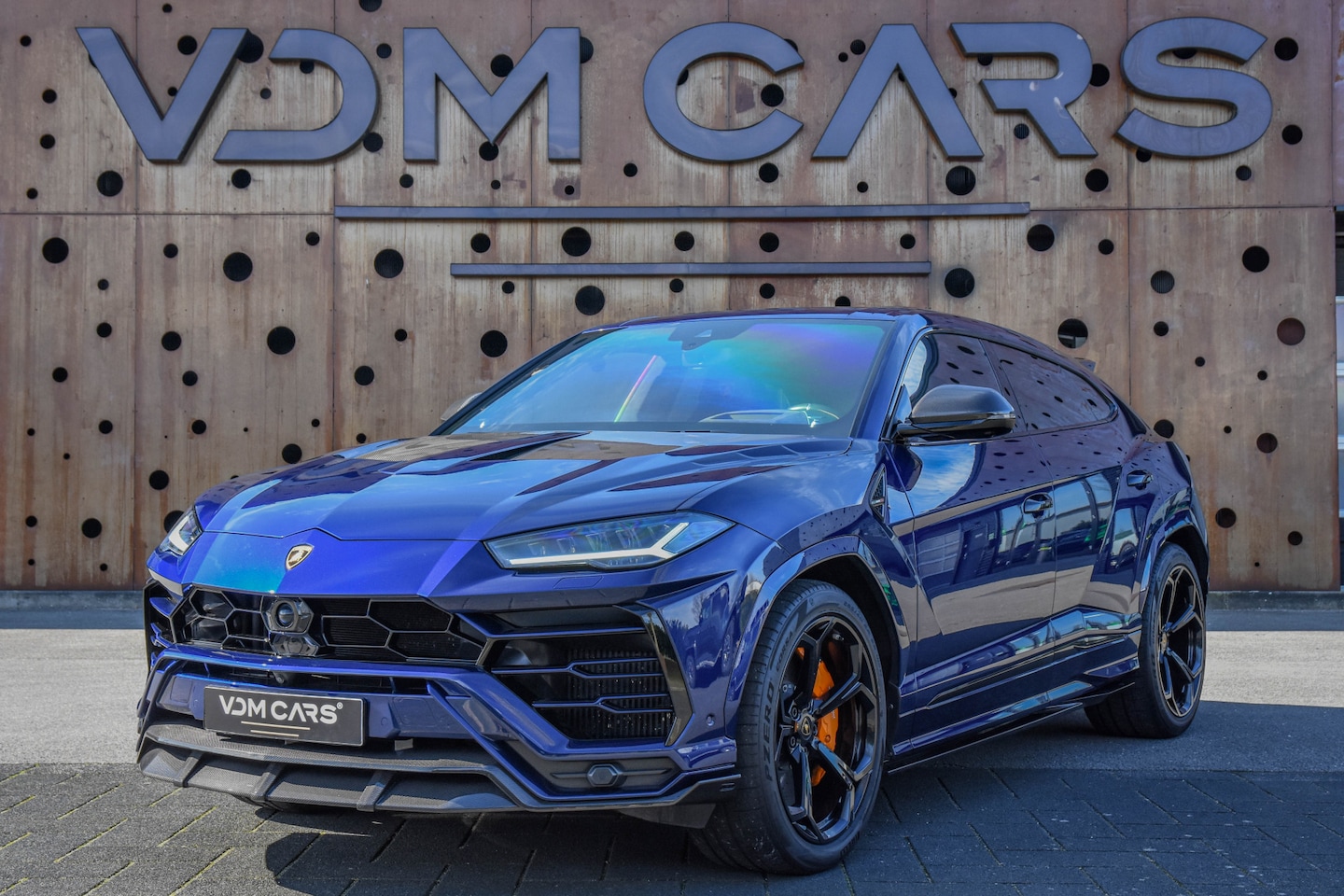 Lamborghini Urus - 4.0 V8 | Novitec | Urban | Carbon | B&O | ADAS | 360° | Rear-Entertainment | - AutoWereld.nl