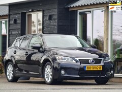 Lexus CT 200h - Business Line (NL-Auto / Leder / Stoelverwarming / Climate / Cruise / Camera / Navigatie /