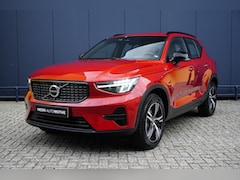 Volvo XC40 - 2.0 B4 Plus Dark | Harman/Kardon | Park Assist | Trekhaak | Stoel- stuurverwarming