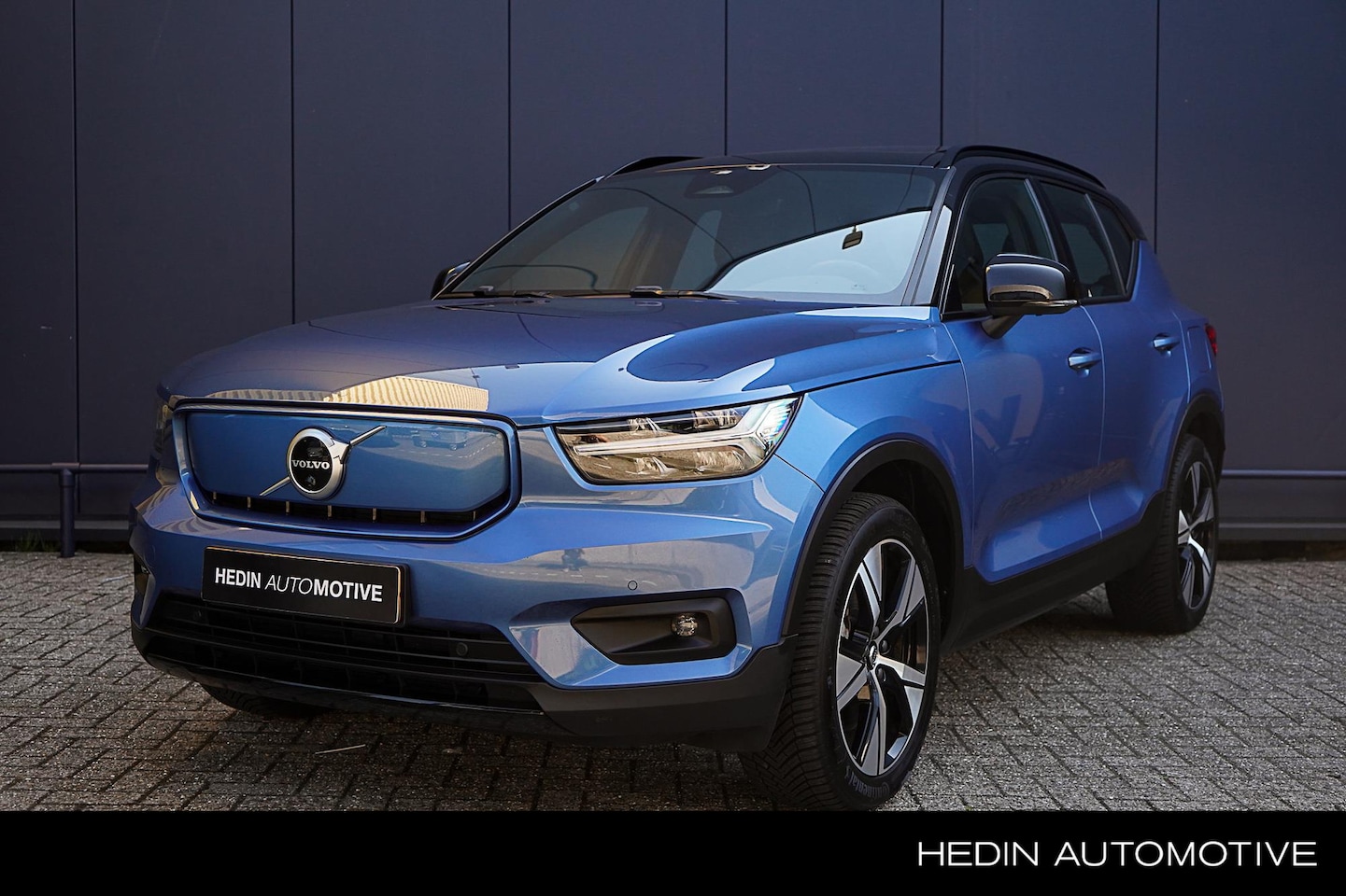 Volvo XC40 - Recharge P8 AWD R-Design | Panoramadak | Harman/kardon audio | 360 graden camera | Leder - AutoWereld.nl